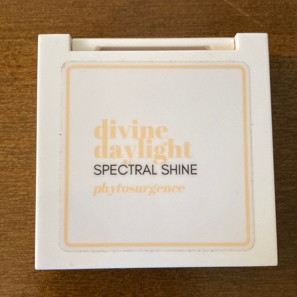 Phytosurgence Spectral Shine